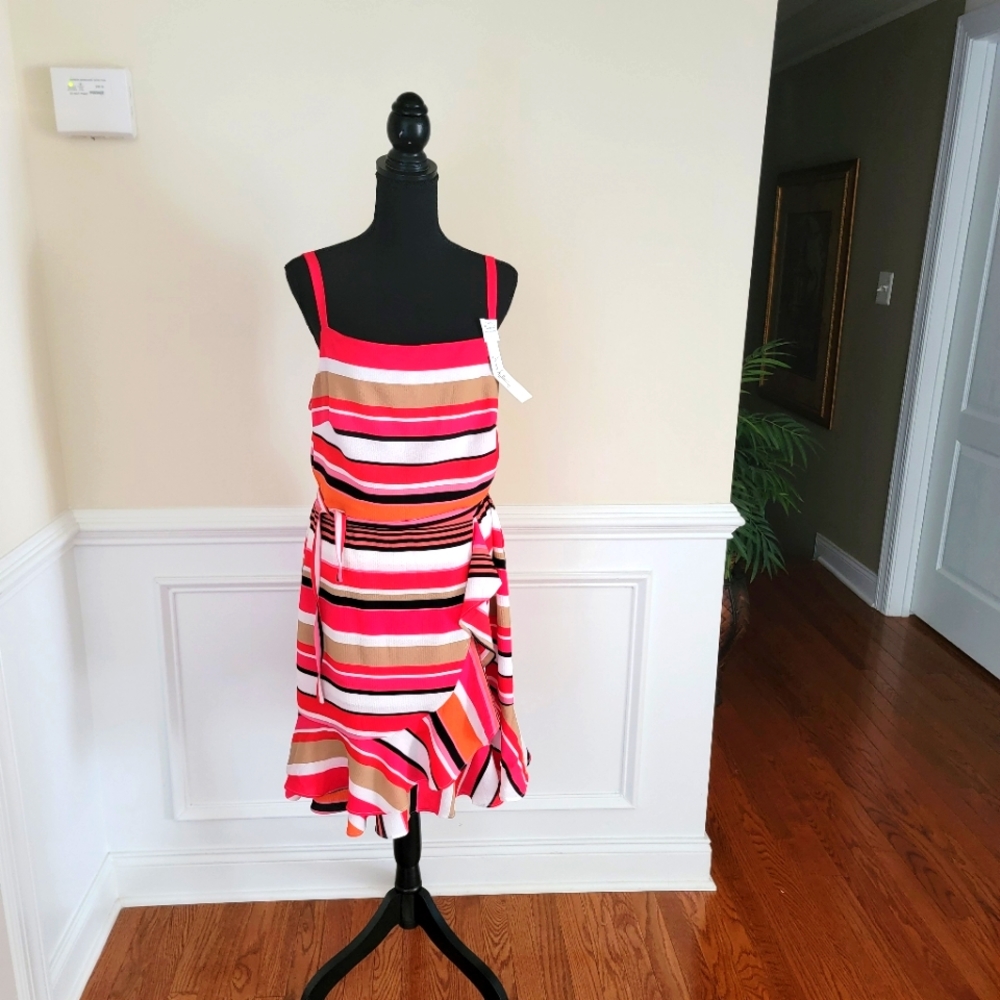 New - Nicole Miller Dress - Picture 5 of 12